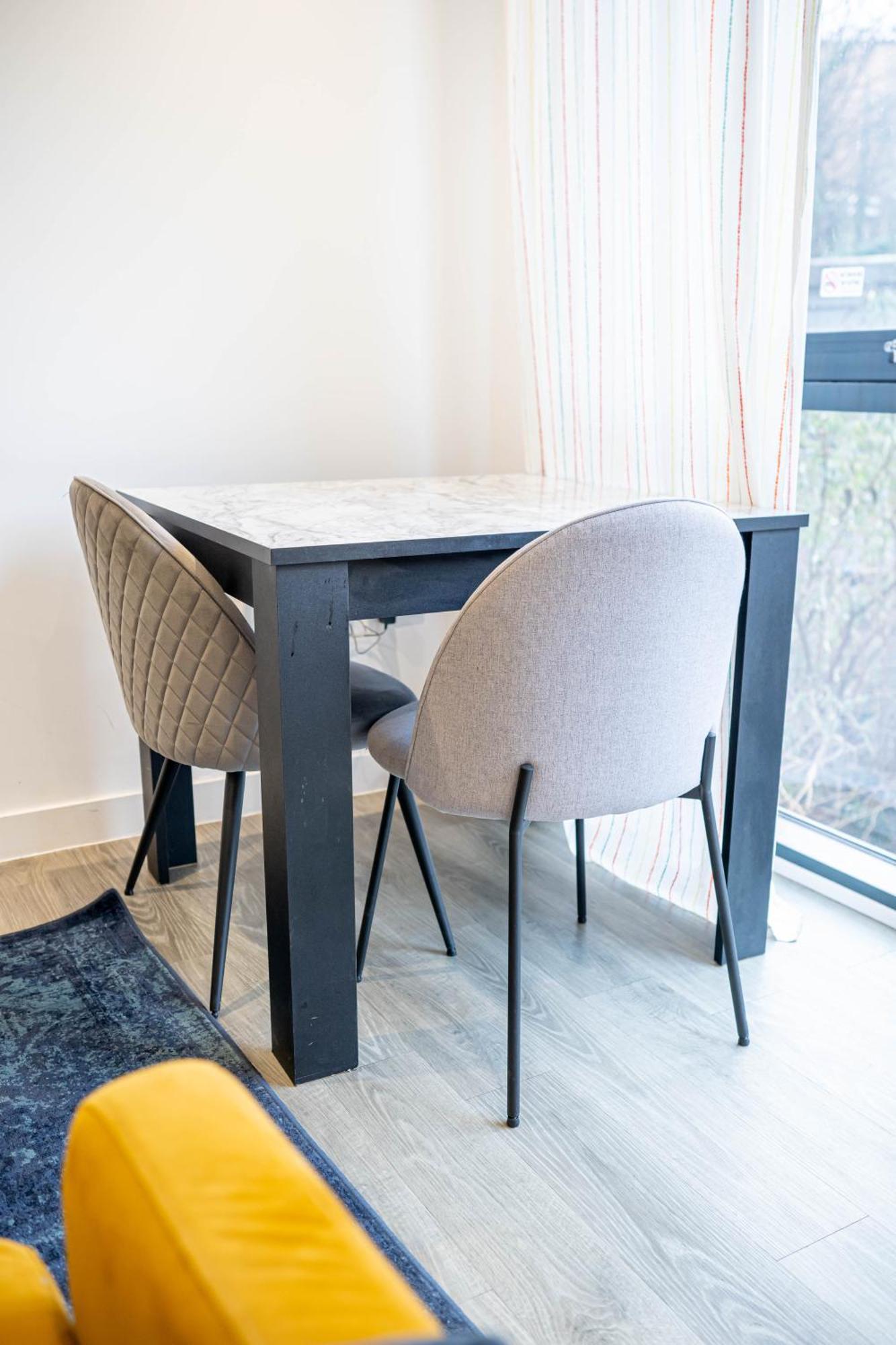 Avo Apartments: Serviced Short Lets with Free WiFi in South Yorkshire Sheffield Exterior photo