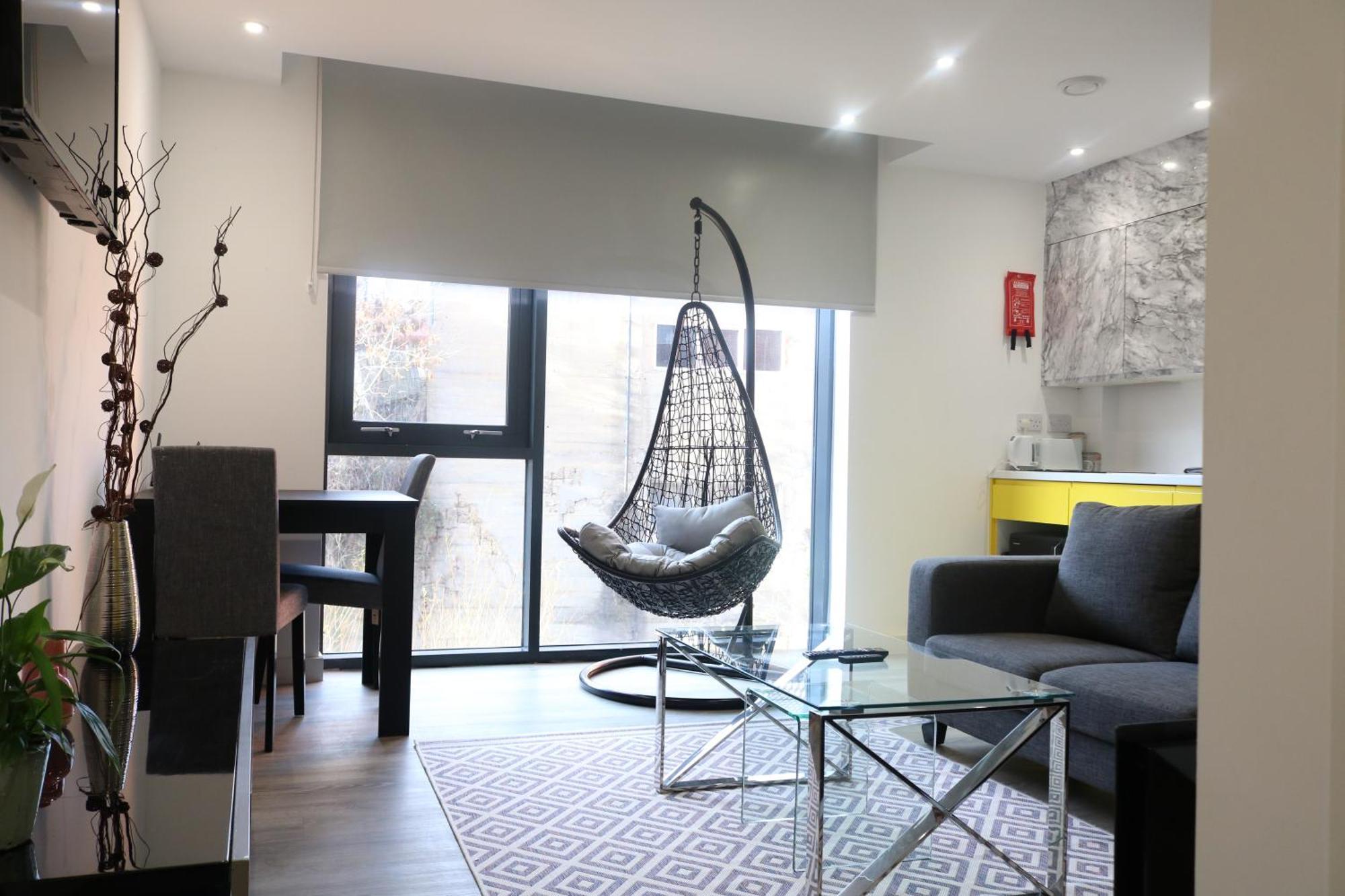 Avo Apartments: Serviced Short Lets with Free WiFi in South Yorkshire Sheffield Room photo